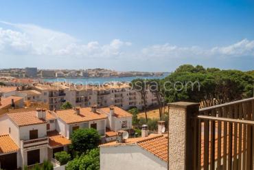 L'Escala - Ático situado a solo 300m de la playa salvaje de Bol-Roig