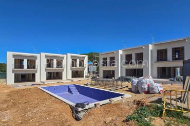 L'Escala - Conjunto de 6 casas de obra nueva, con jardin y piscina comunitaria 