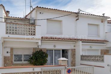 L'Escala - House located at 50m from the Riells beach