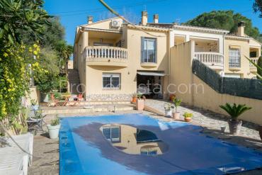 L'Escala - Casa con jardín y piscina privada, situada a unos 500m de la playa de Riells