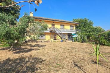St. Miquel De Fluviá - Muy bonita casa independiente, con jardín privado