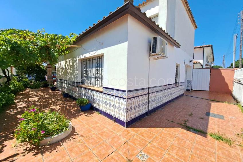 L'Escala, Detached house with private pool 