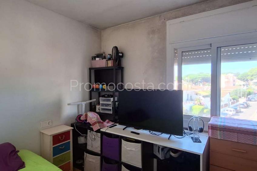 L'Escala, Apartamento situado a solo 100m de la playa de Riells