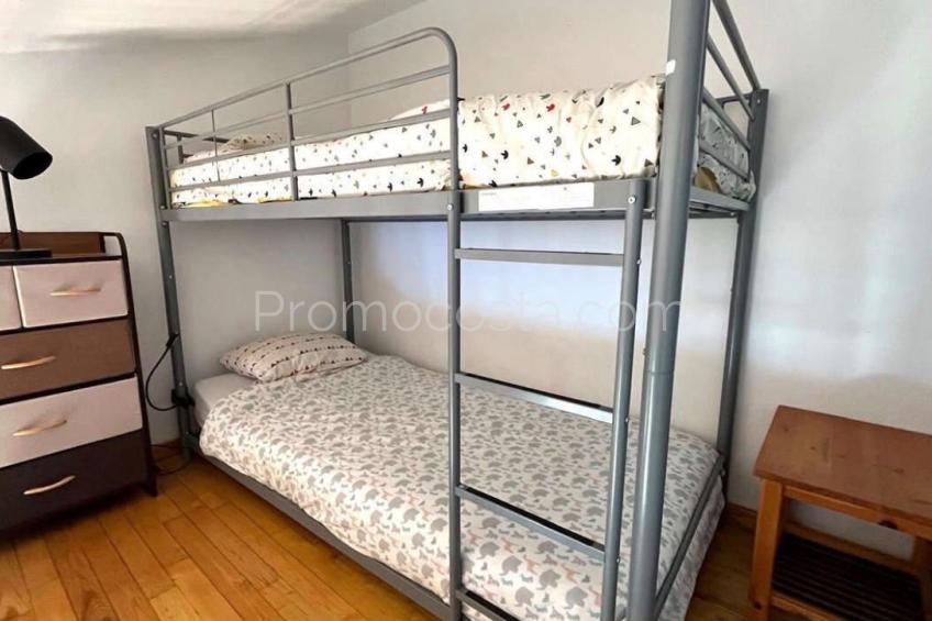 L'Escala, Apartamento con piscina y vistas despejadas