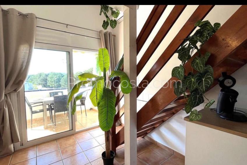 L'Escala, Apartamento con piscina y vistas despejadas