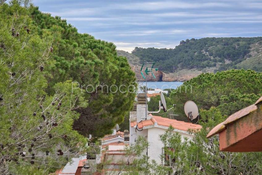 L'Escala, Penthouse in Montgo with forest views  
