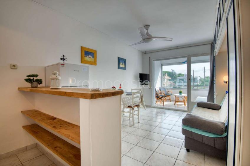 L'Escala, Ground floor apartment, located just 500m from Riells beach