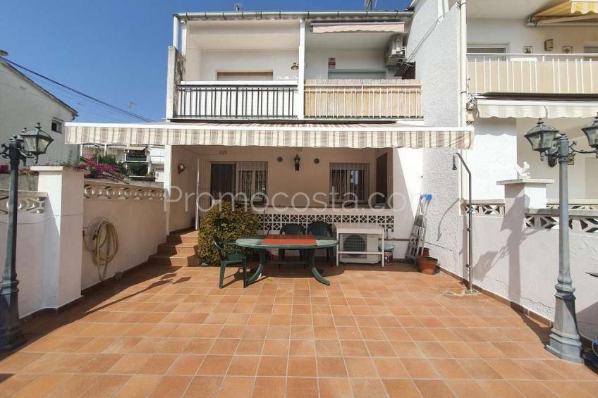 L'Escala, Apartment located about 300m from Riells beach