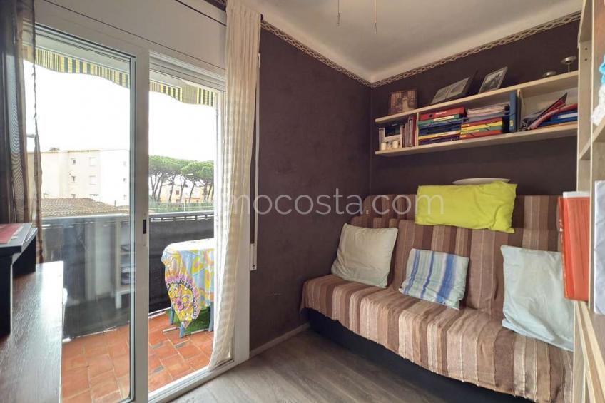 L'Escala, Apartamento situado a unos 300m de la playa de Riells