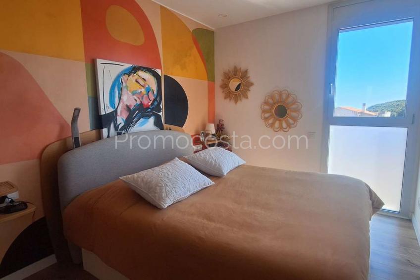 L'Escala, Appartement très central avec vue sur la mer