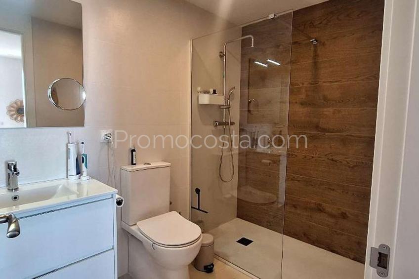 L'Escala, Appartement très central avec vue sur la mer