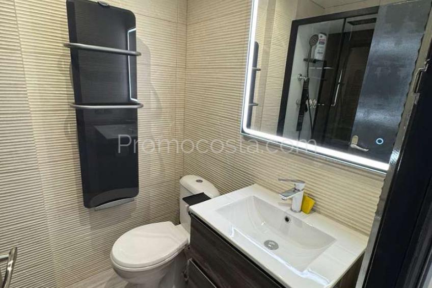 L'Escala, Apartment located at 50 meters from Riells Beach