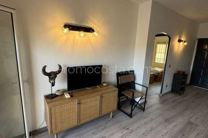 L'Escala, Apartment located at 50 meters from Riells Beach