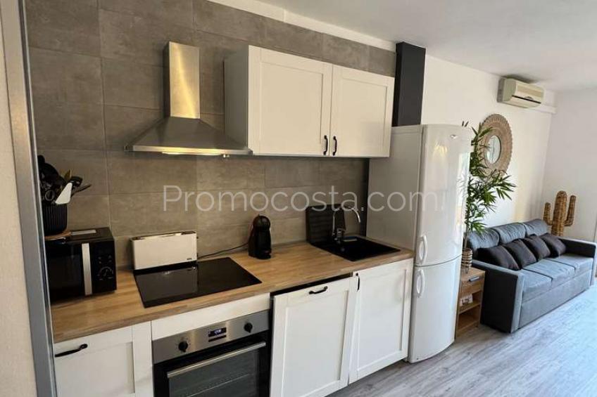 L'Escala, Apartment located at 50 meters from Riells Beach