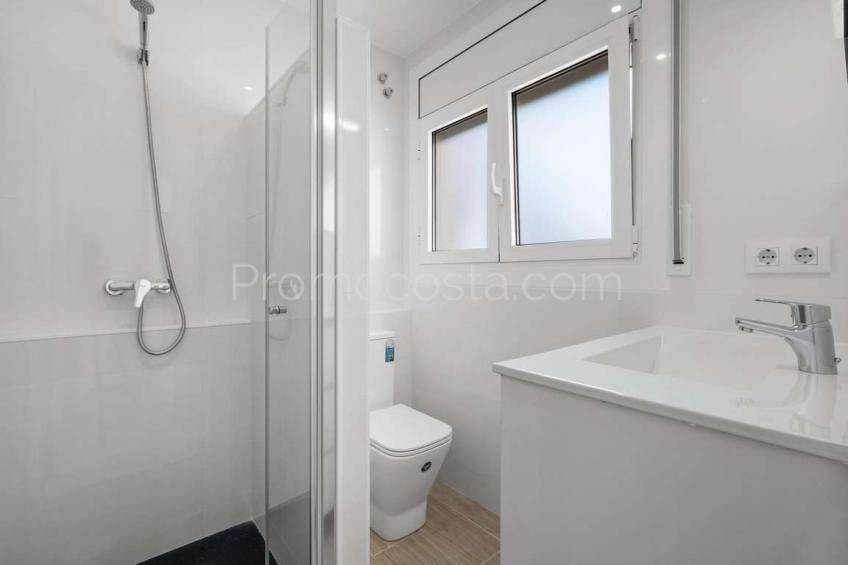 L'Escala,  Apartment with unobstructed views 700m from the beach