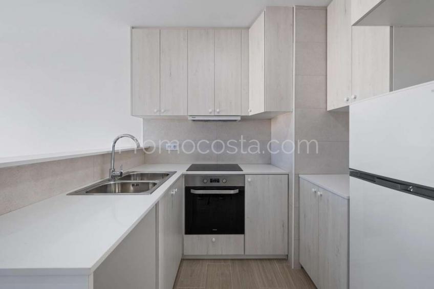 L'Escala,  Apartment with unobstructed views 700m from the beach