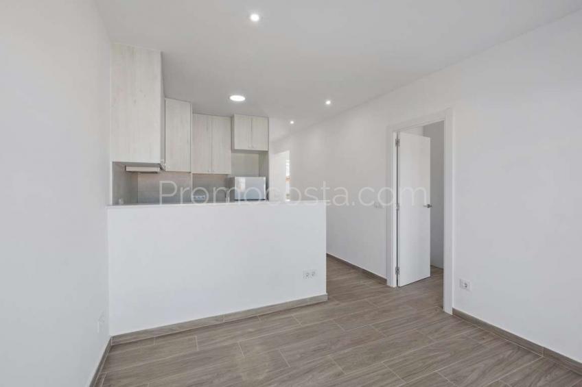 L'Escala,  Apartment with unobstructed views 700m from the beach
