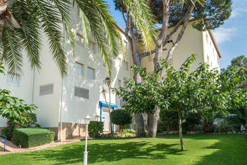 L'Escala, Apartamento con piscina comunitaria