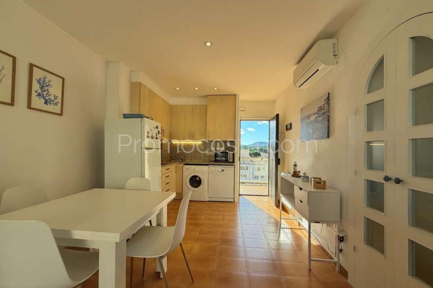 L'Escala, Apartamento con vistas al mar