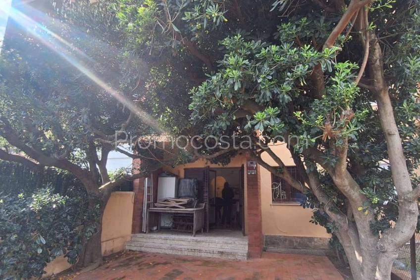 L'Escala, Apartamento en planta baja, situado a unos 700m de la playa de  Riells.