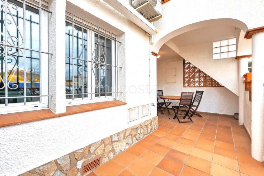 L'Escala, Apartamento a 30m de la playa de Riells