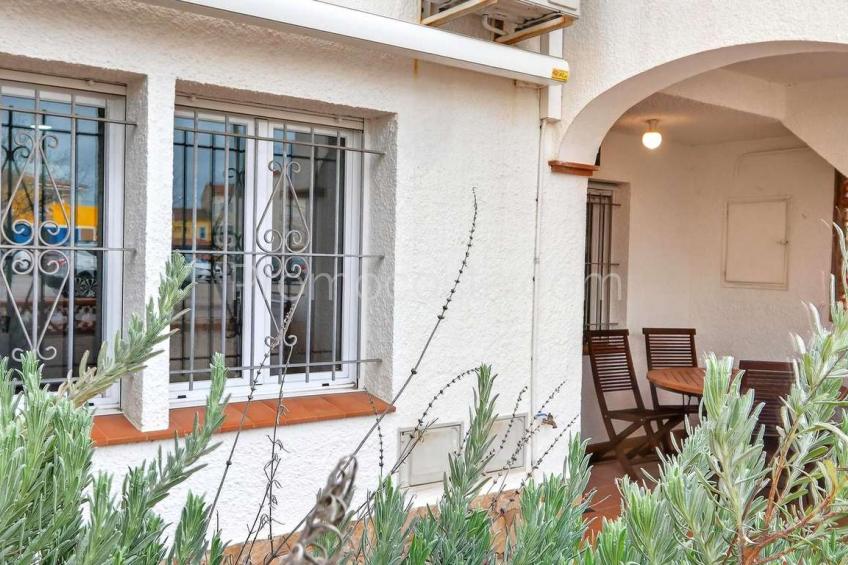 L'Escala, Apartamento a 30m de la playa de Riells