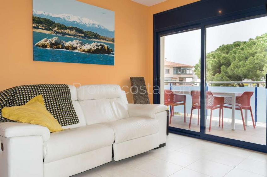 L'Escala, Duplex situé à environ 650 mètres de la plage de Riells