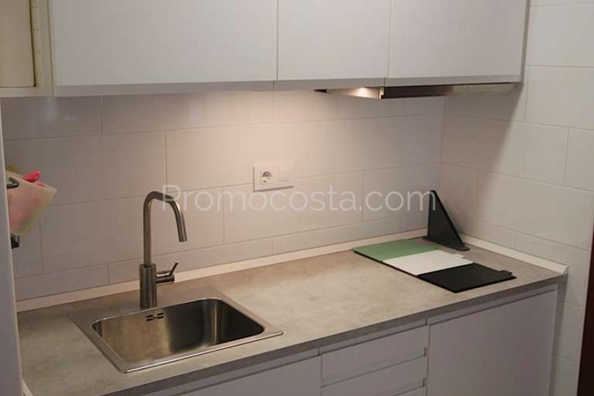 L'Escala, Apartamento en planta baja situado a unos 650m de la playa