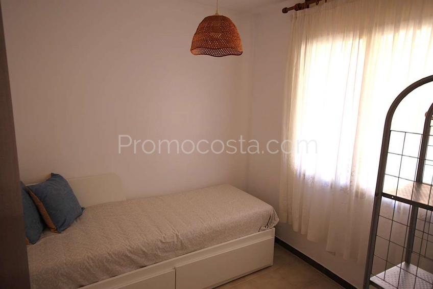 L'Escala, Apartamento en planta baja situado a unos 650m de la playa