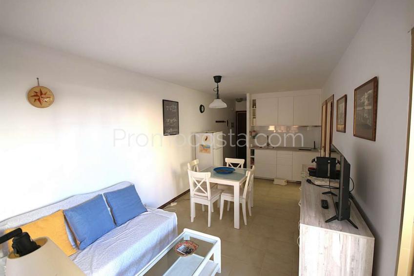 L'Escala, Apartamento en planta baja situado a unos 650m de la playa