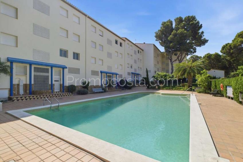 L'Escala, Apartamento con piscina comunitaria