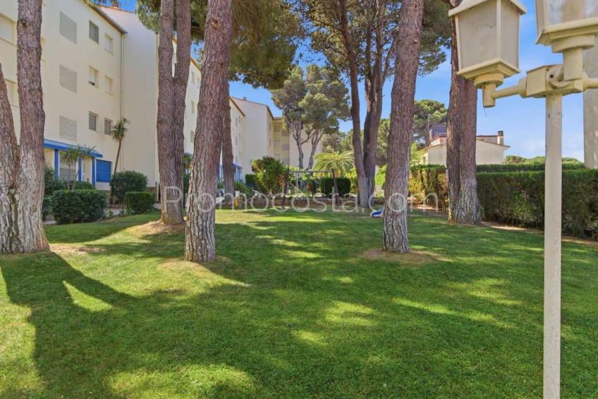 L'Escala, Apartamento con piscina comunitaria