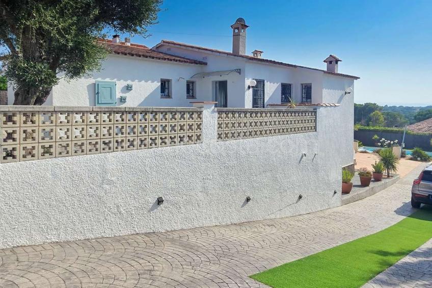 L'Escala, Magnifica casa independiente con vistas al mar y licencia turística
