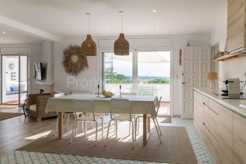 L'Escala, Magnifica casa independiente con vistas al mar y licencia turística