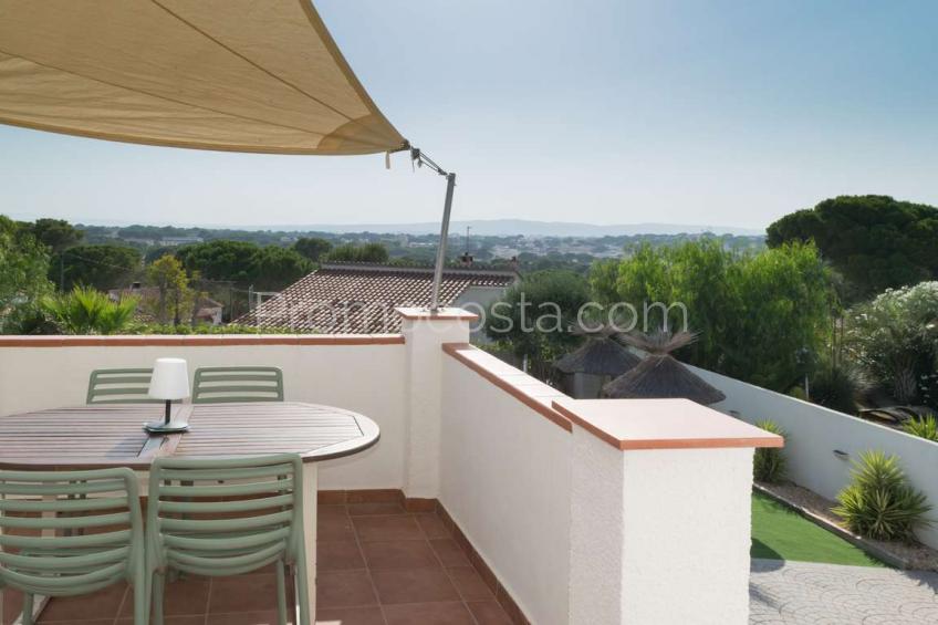 L'Escala, Magnifica casa independiente con vistas al mar y licencia turística