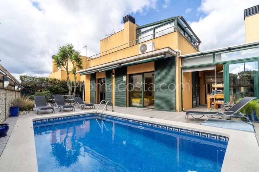 L'Escala, Casa con jardin y piscina privada, situada a unos 400m de la playa de Riells