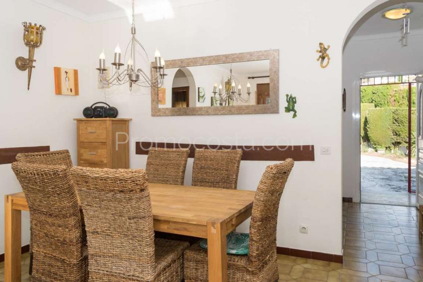 L'Escala, Casa con piscina y vistas despejadas
