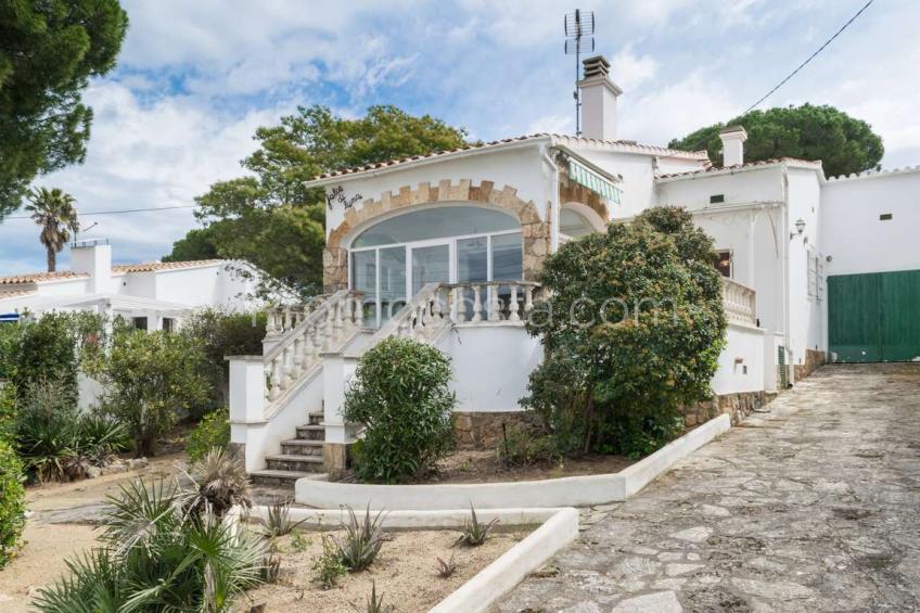 L'Escala, Maison avec licence touristique  située à environ 1000m de la plage de Riells