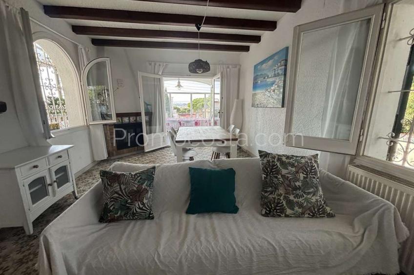 L'Escala, Maison avec licence touristique  située à environ 1000m de la plage de Riells