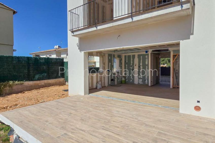 L'Escala, Set of 6 new construction houses, with community garden and pool