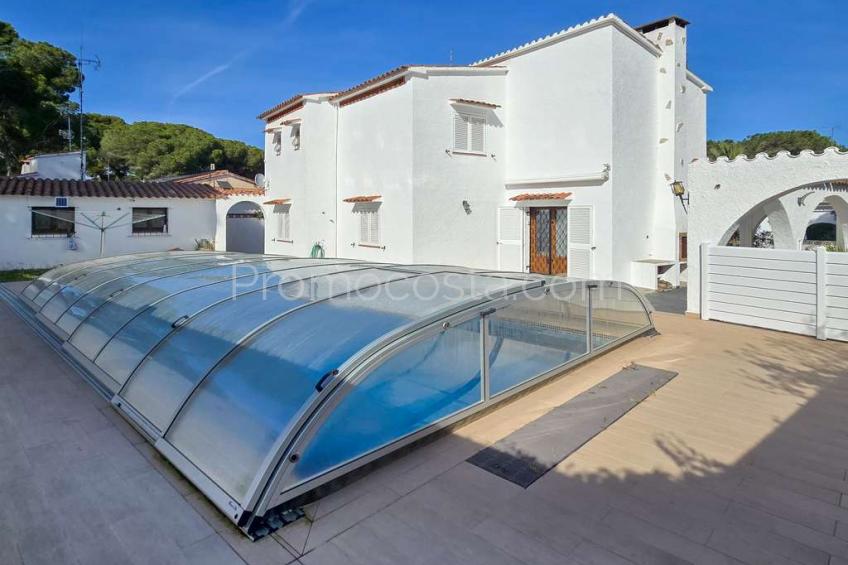 L'Escala, Casa independiente con jardín y piscina privada