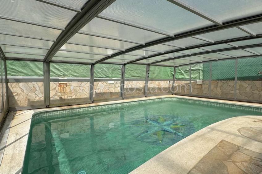 L'Escala, Casa amb piscina privada