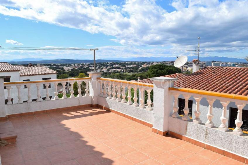 L'Escala, Casa independiente con vista al mar