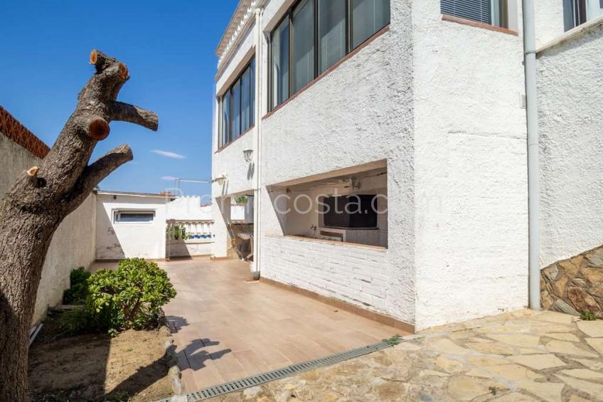 L'Escala, Casa independiente con vista al mar