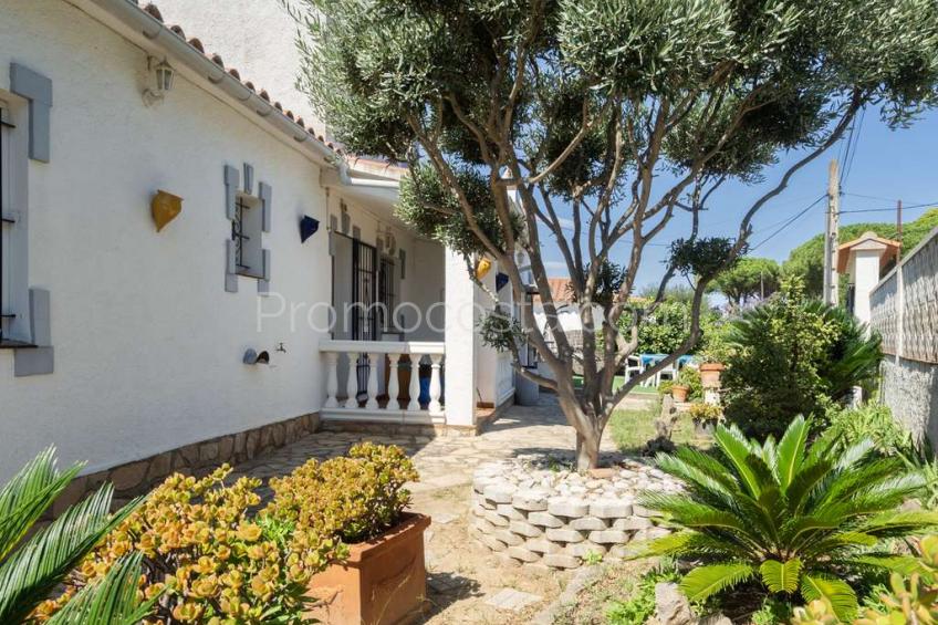 L'Escala, Detached house with sea views