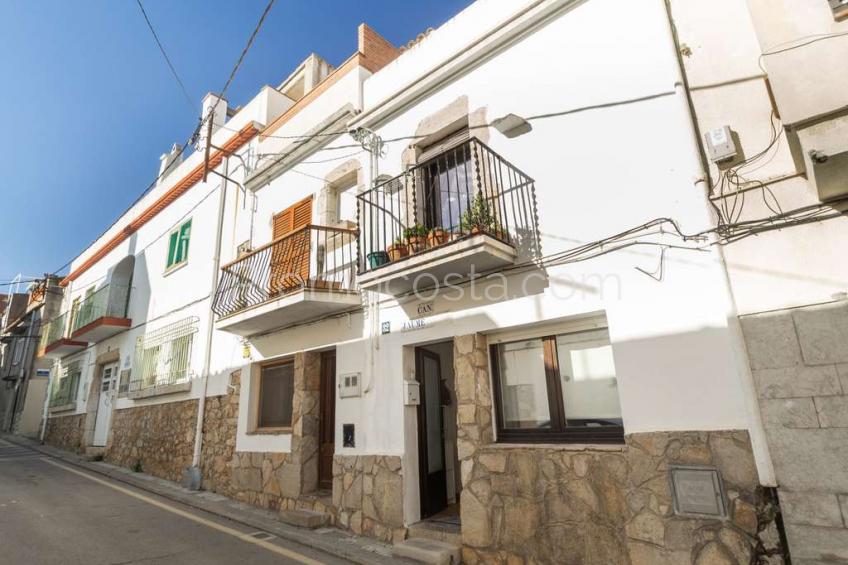 L'Escala,  House with 4 bedrooms and garage in the Old Town