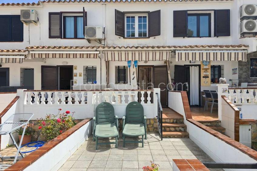 L'Escala, Maison avec piscine commune 