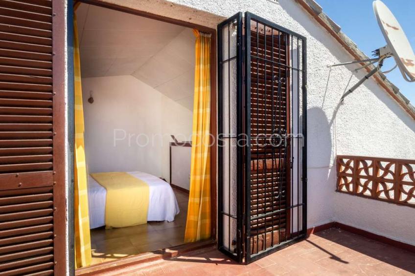 L'Escala, Casa con jardín privado, situada a unos 950 metros de la playa de Riells