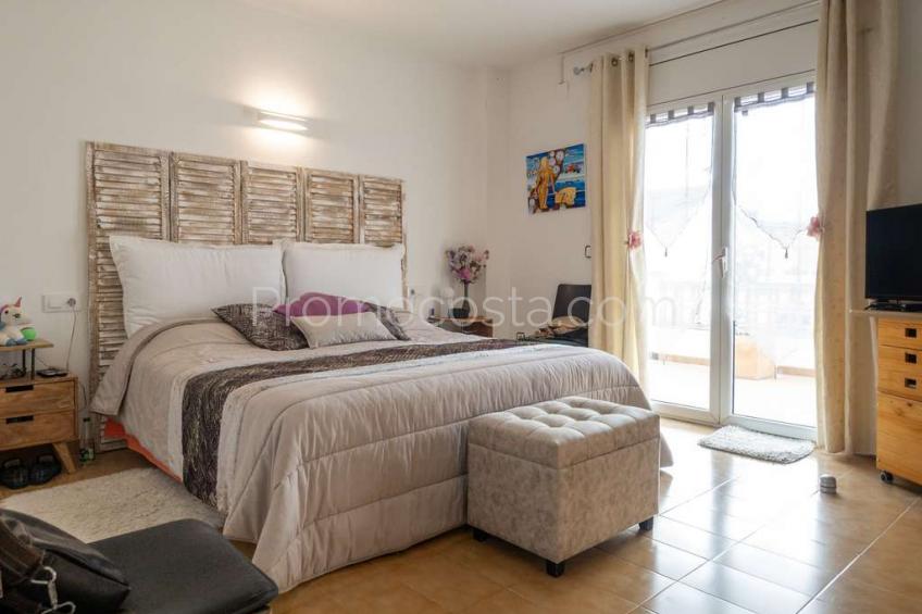 L'Escala, Casa independent amb jardí privat, situada a uns 100 metres de la platja de Riells