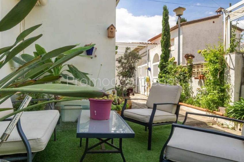 L'Escala, Casa independent amb jardí privat, situada a uns 100 metres de la platja de Riells